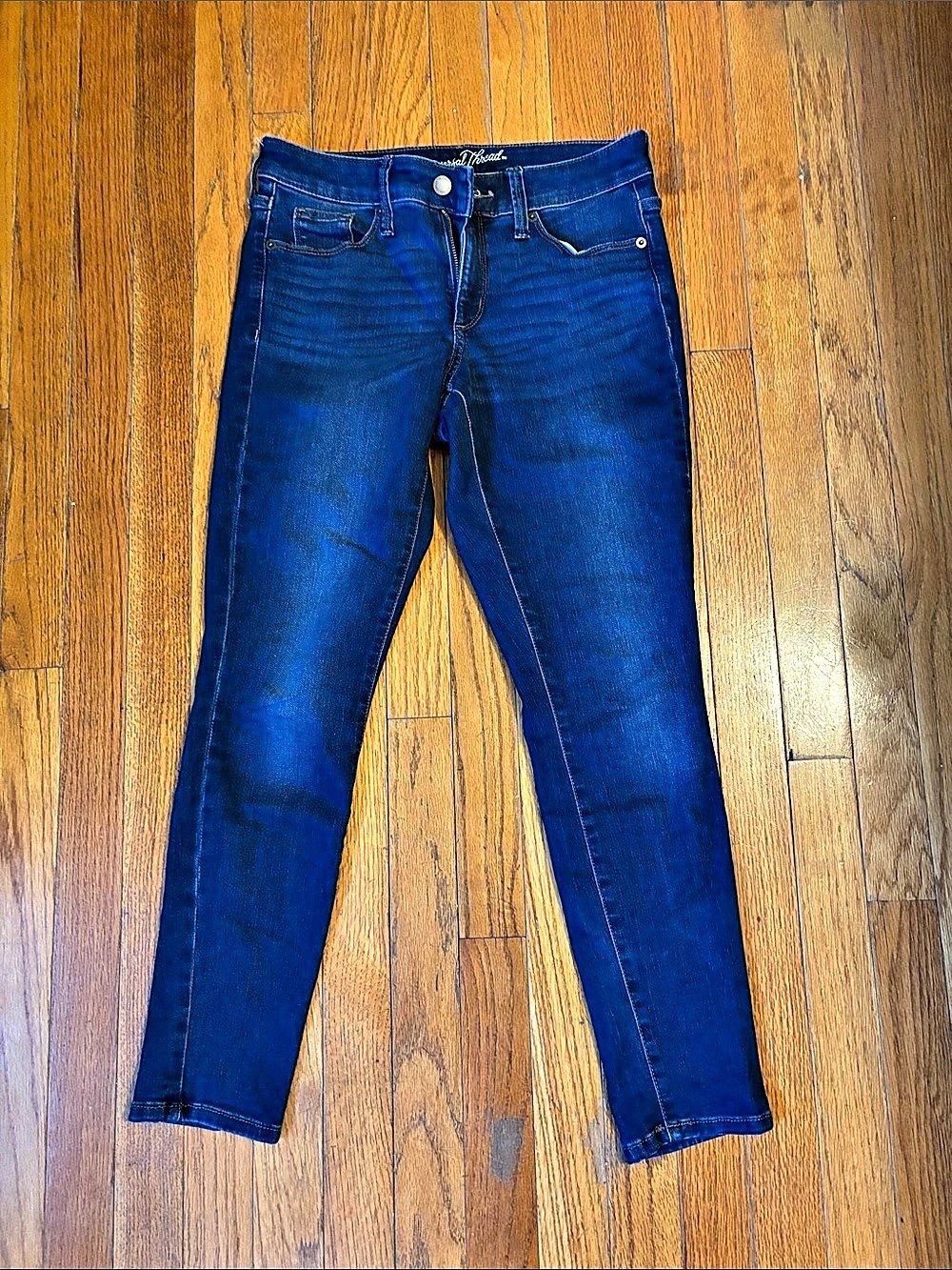 Universal Thread Mid Rise Skinny Jeans in Blue